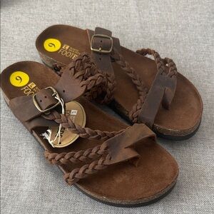 White Mountain footbeds Brown Braided Leather Sandals NWT
